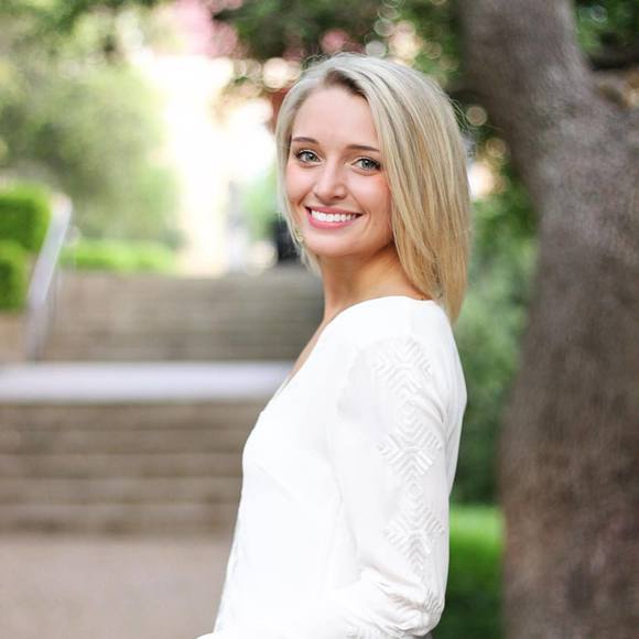 Meet your Posher, Hayley - Picture 1 of 1